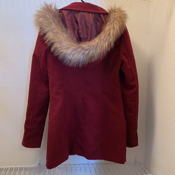 Coat - Picture 5 of 7